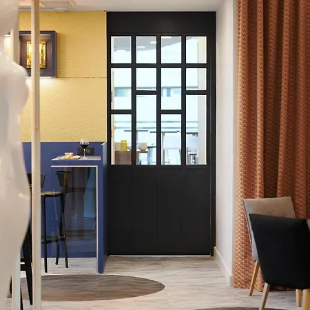 Seven Urban Centre Otel Nantes